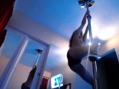 Amateur Webcam Striptease